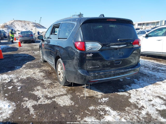 Продаж на аукціоні авто 2019 Chrysler Pacifica Touring L, vin: 2C4RC1BG8KR721402, номер лоту: 44144800