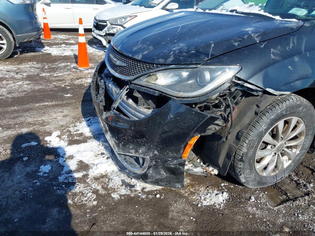 Продаж на аукціоні авто 2019 Chrysler Pacifica Touring L, vin: 2C4RC1BG8KR721402, номер лоту: 44144800
