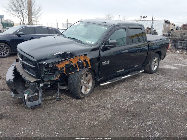 3C6RR7KT9HG543715 RAM 1500 Express 4x4 5&#039;7 Box