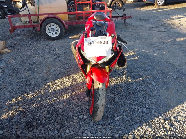 2017 HONDA CBR1000 JH2SC7706HK000381 Photo 4