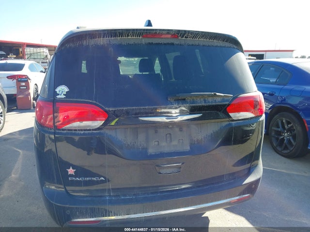 Chrysler Pacifica Touring-l 2017 2C4RC1BGXHR820747 Image 16