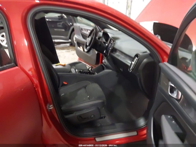 2023 VOLVO C40 RECHARGE PURE ELECTRIC YV4ED3GM9P2040058 Photo 4