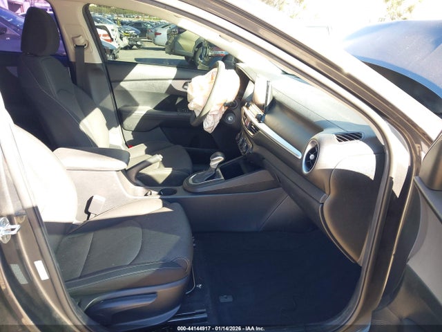 3KPF24AD9PE512242 KIA Forte Lxs