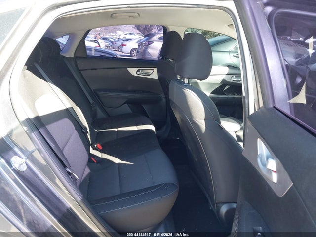 3KPF24AD9PE512242 KIA Forte Lxs