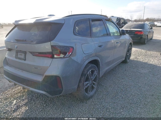 2025 BMW X1 WBX73EF01S5153635 Photo 3