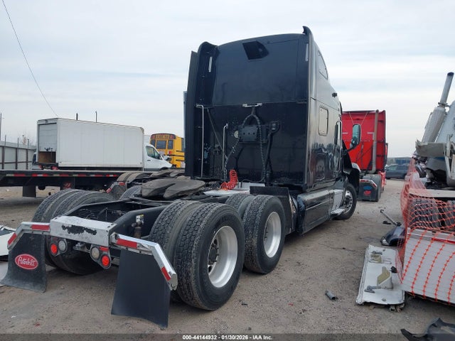 44144932 :رقم المزاد ، 1XP4D49XXCD134085 vin ، 2012 Peterbilt 587 مزاد بيع