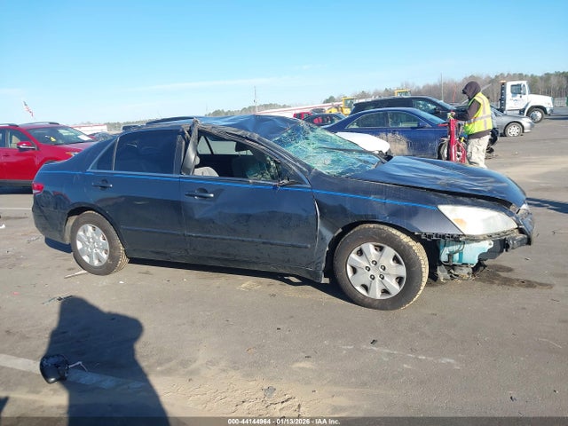 Продажа на аукционе авто 2003 Honda Accord 2.4 Lx, vin: 1HGCM56303A064765, номер лота: 44144964