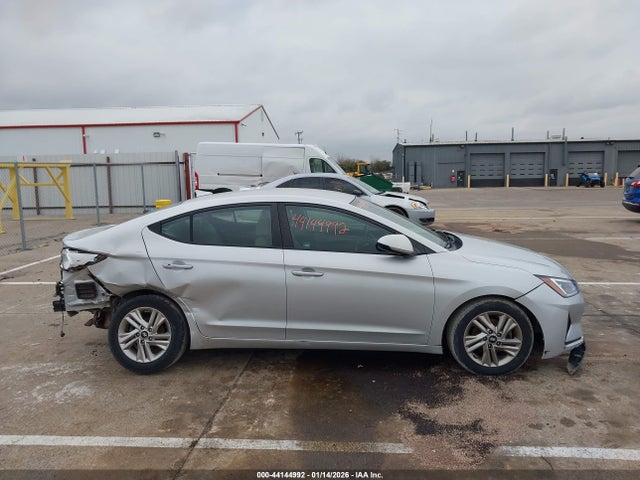5NPD84LF4KH482785 Hyundai ELANTRA SEL