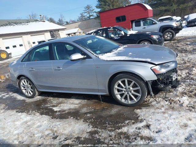44145013 :رقم المزاد ، WAUBFAFL8FN010203 vin ، 2015 Audi A4 2.0t Premium مزاد بيع