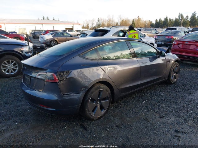 Tesla Model 3 Rear-wheel Drive 2023 5YJ3E1EA3PF613098 Image 4