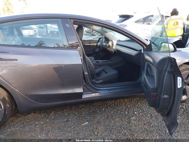 Tesla Model 3 Rear-wheel Drive 2023 5YJ3E1EA3PF613098 Image 5