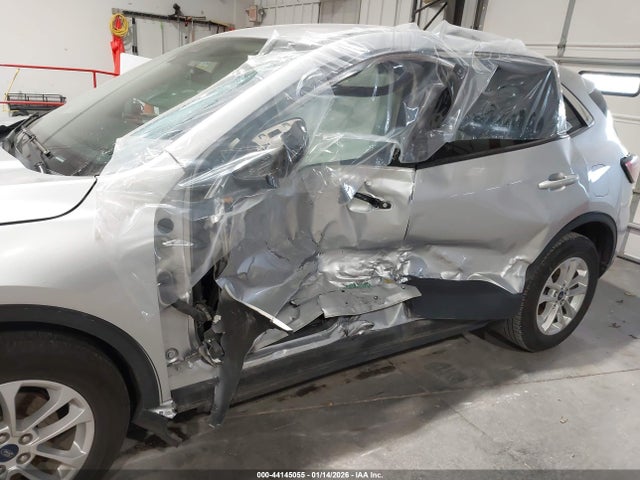 1FMCU0G68LUB18799 Ford ESCAPE SE