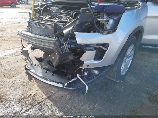 1FM5K8D88JGA96432 Ford EXPLORER XLT