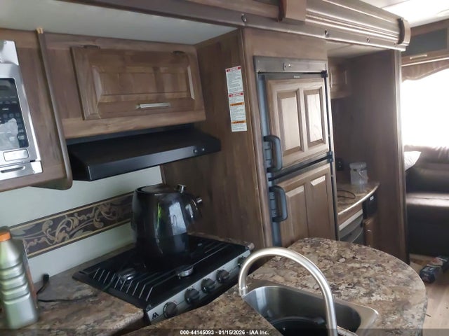 Keystone Travel Trlr 2016 4YDF29R2XG2500563 Image 12