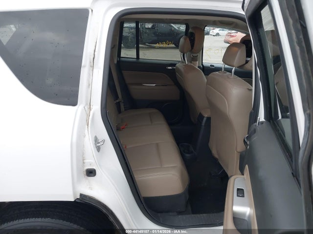 Jeep Compass Limited 2014 1C4NJCCB0ED505697 Image 8