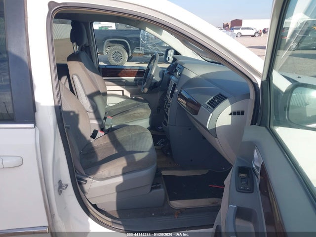 Aukcja sprzedaży 2010 Chrysler Town & Country Touring, vin: 2A4RR5D16AR359299, numer aukcji: 44145284