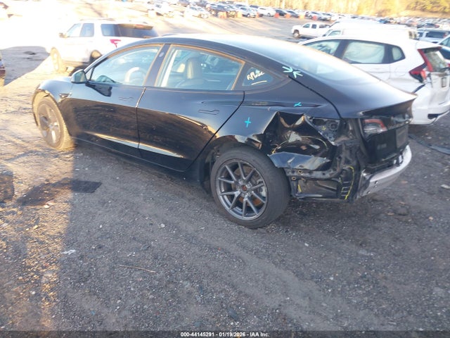Tesla Model 3 Standard Range Plus Rear-wheel Drive 2021 5YJ3E1EA7MF090339 Image 3