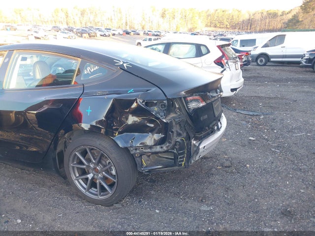 Tesla Model 3 Standard Range Plus Rear-wheel Drive 2021 5YJ3E1EA7MF090339 Image 6