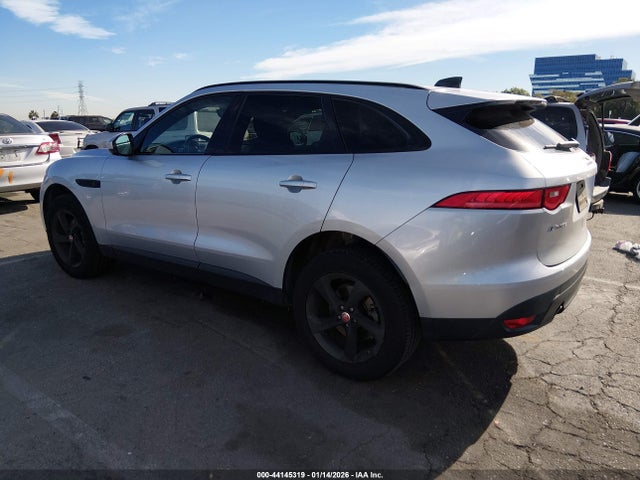 2020 JAGUAR F-PACE SADCJ2FX9LA629821 Photo 2