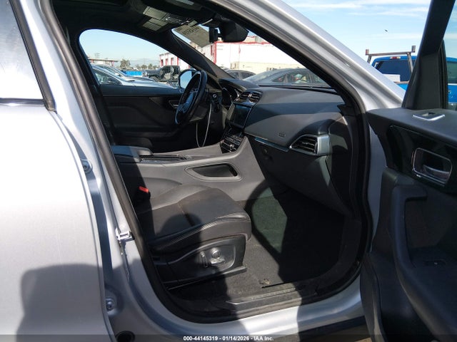 2020 JAGUAR F-PACE SADCJ2FX9LA629821 Photo 4