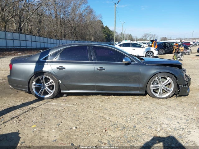Продажа на аукционе авто 2015 Audi S8 4.0t, vin: WAUK2AFD1FN019295, номер лота: 44145336