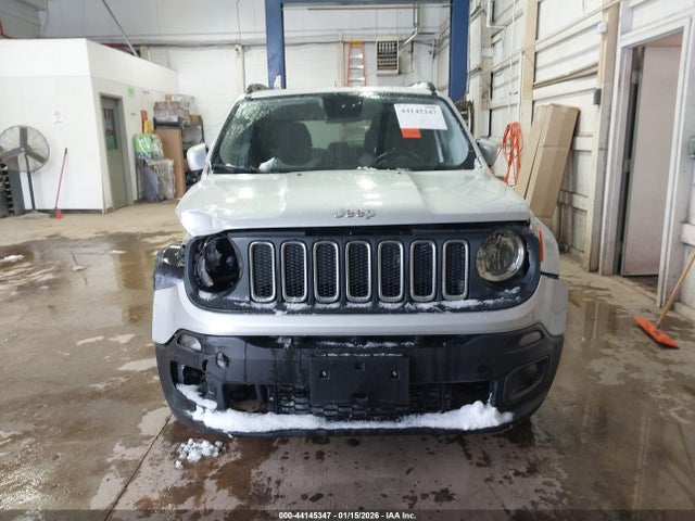 Продаж на аукціоні авто 2015 Jeep Renegade Latitude, vin: ZACCJBBT0FPB65684, номер лоту: 44145347