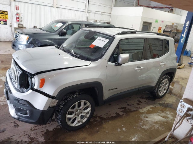 Продаж на аукціоні авто 2015 Jeep Renegade Latitude, vin: ZACCJBBT0FPB65684, номер лоту: 44145347