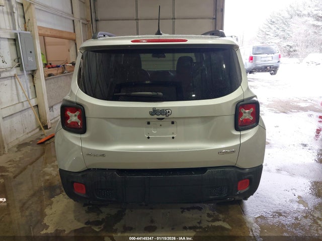 Продаж на аукціоні авто 2015 Jeep Renegade Latitude, vin: ZACCJBBT0FPB65684, номер лоту: 44145347
