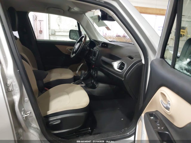 Продаж на аукціоні авто 2015 Jeep Renegade Latitude, vin: ZACCJBBT0FPB65684, номер лоту: 44145347