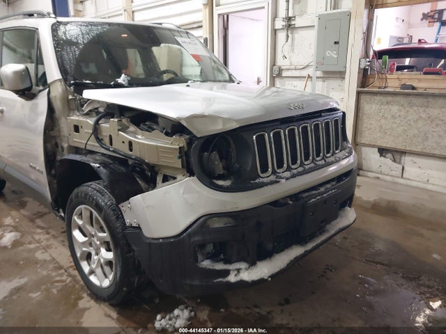 Продаж на аукціоні авто 2015 Jeep Renegade Latitude, vin: ZACCJBBT0FPB65684, номер лоту: 44145347