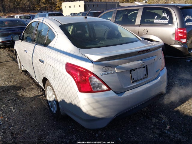 2015 NISSAN VERSA 3N1CN7AP2FL829010 Photo 2