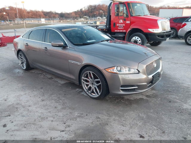 2011 JAGUAR XJ SAJWA2GB8BLV06513