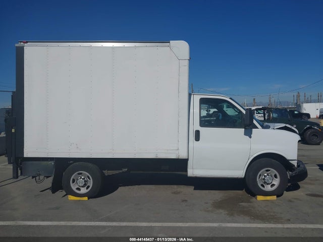 1GB0G2CAXE1140137 Chevrolet Express Cutaway 3500