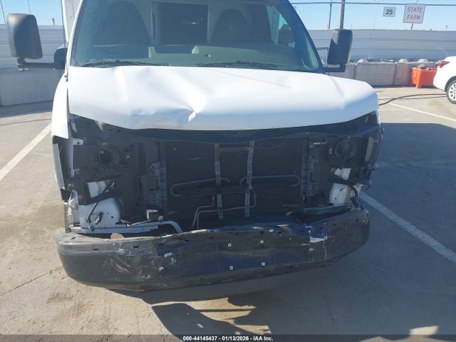 1GB0G2CAXE1140137 Chevrolet Express Cutaway 3500