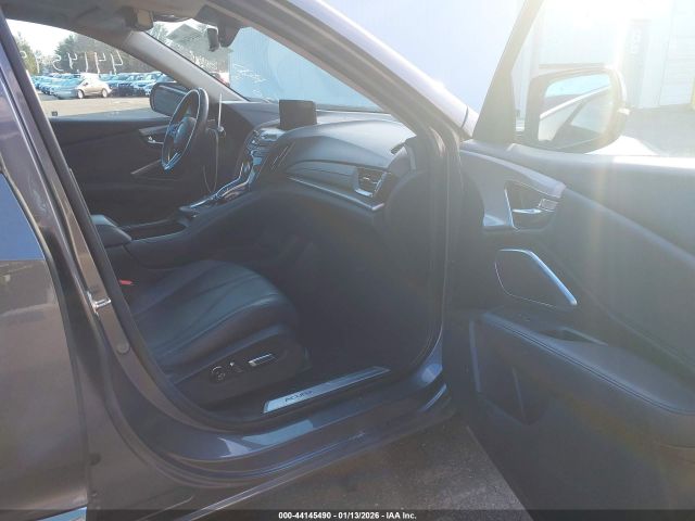 2019 ACURA RDX 5J8TC2H30KL011016 Photo 4
