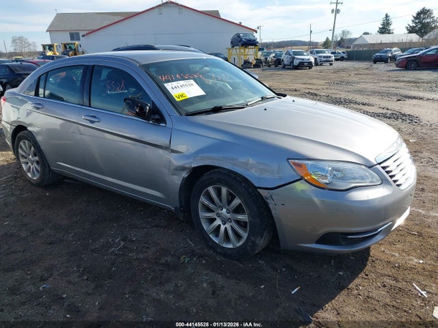 2013 CHRYSLER 200 1C3CCBBBXDN655617