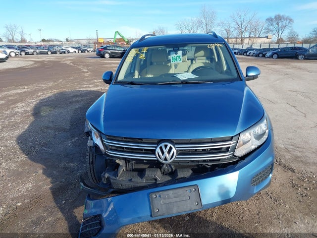 WVGBV7AXXHW508222 Volkswagen Tiguan 2.0t S