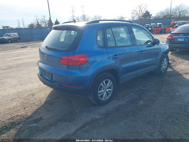 WVGBV7AXXHW508222 Volkswagen Tiguan 2.0t S