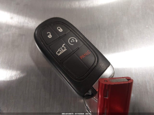 44145570 :رقم المزاد ، 1C4PJMBX4KD484425 vin ، 2019 Jeep Cherokee Trailhawk 4x4 مزاد بيع