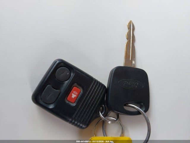 2003 FORD ESCAPE 1FMCU93183KE16909 Photo 10