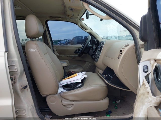 2003 FORD ESCAPE 1FMCU93183KE16909 Photo 4