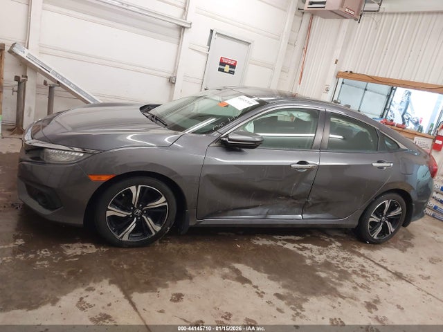Продажа на аукционе авто 2016 Honda Civic Touring, vin: 19XFC1F92GE039798, номер лота: 44145710