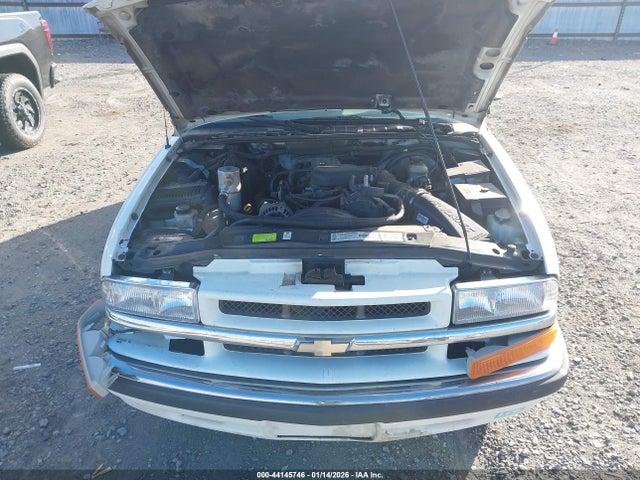2000 CHEVROLET BLAZER 1GNCS13W3Y2333183 Photo 9