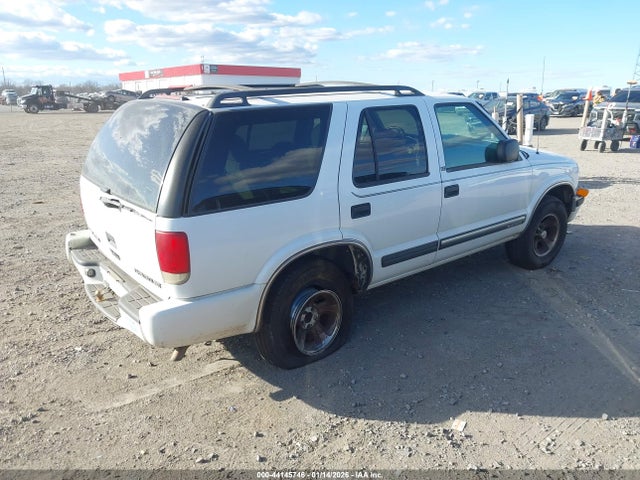 2000 CHEVROLET BLAZER 1GNCS13W3Y2333183 Photo 3