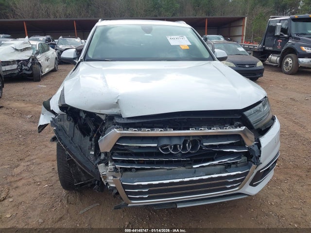 Продаж на аукціоні авто 2017 Audi Q7 3.0t Premium, vin: WA1VAAF73HD040472, номер лоту: 44145747