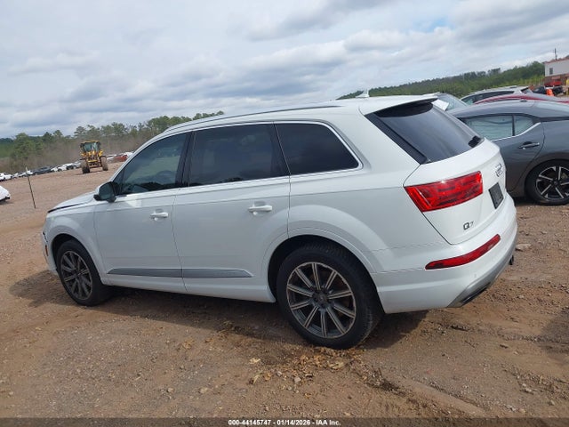 Продаж на аукціоні авто 2017 Audi Q7 3.0t Premium, vin: WA1VAAF73HD040472, номер лоту: 44145747