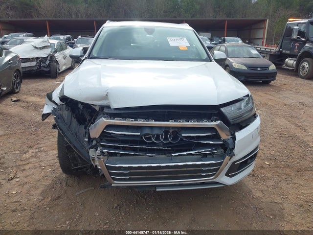Продаж на аукціоні авто 2017 Audi Q7 3.0t Premium, vin: WA1VAAF73HD040472, номер лоту: 44145747