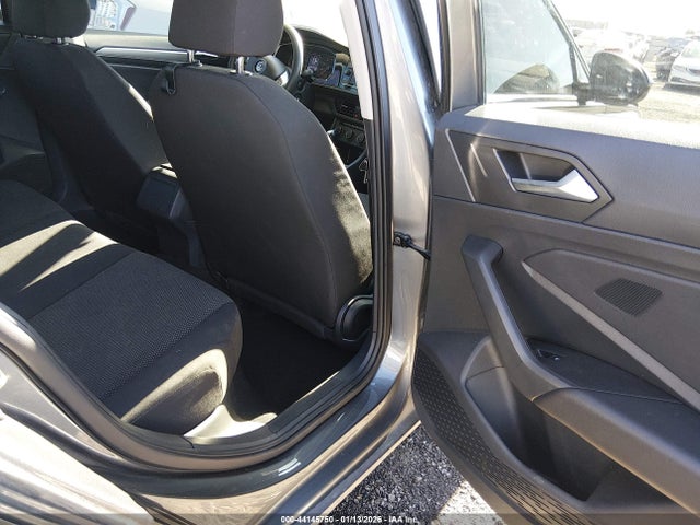 2019 Volkswagen Jetta 1.4t R-line/1.4t S/1.4t Se მანქანა იყიდება აუქციონზე, vin: 3VWC57BUXKM082601, აუქციონის ნომერი: 44145750