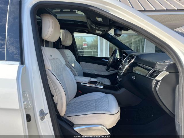 2014 MERCEDES-BENZ GL 550 4JGDF7DE1EA335599 Photo 4