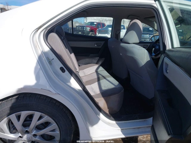 Toyota COROLLA LE 2018 5YFBURHE1JP740424 Image 8